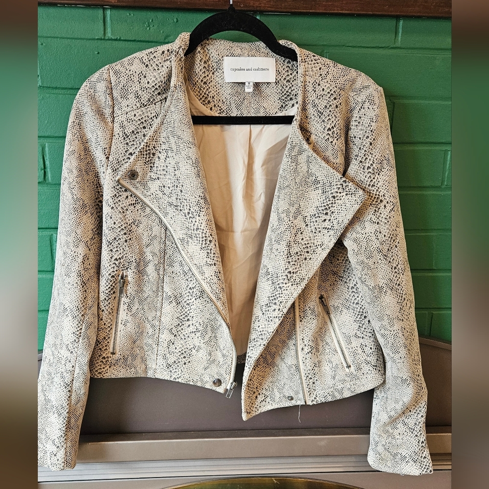 cupcakes & cashmere Neutral Snake-Print Moto Jacket